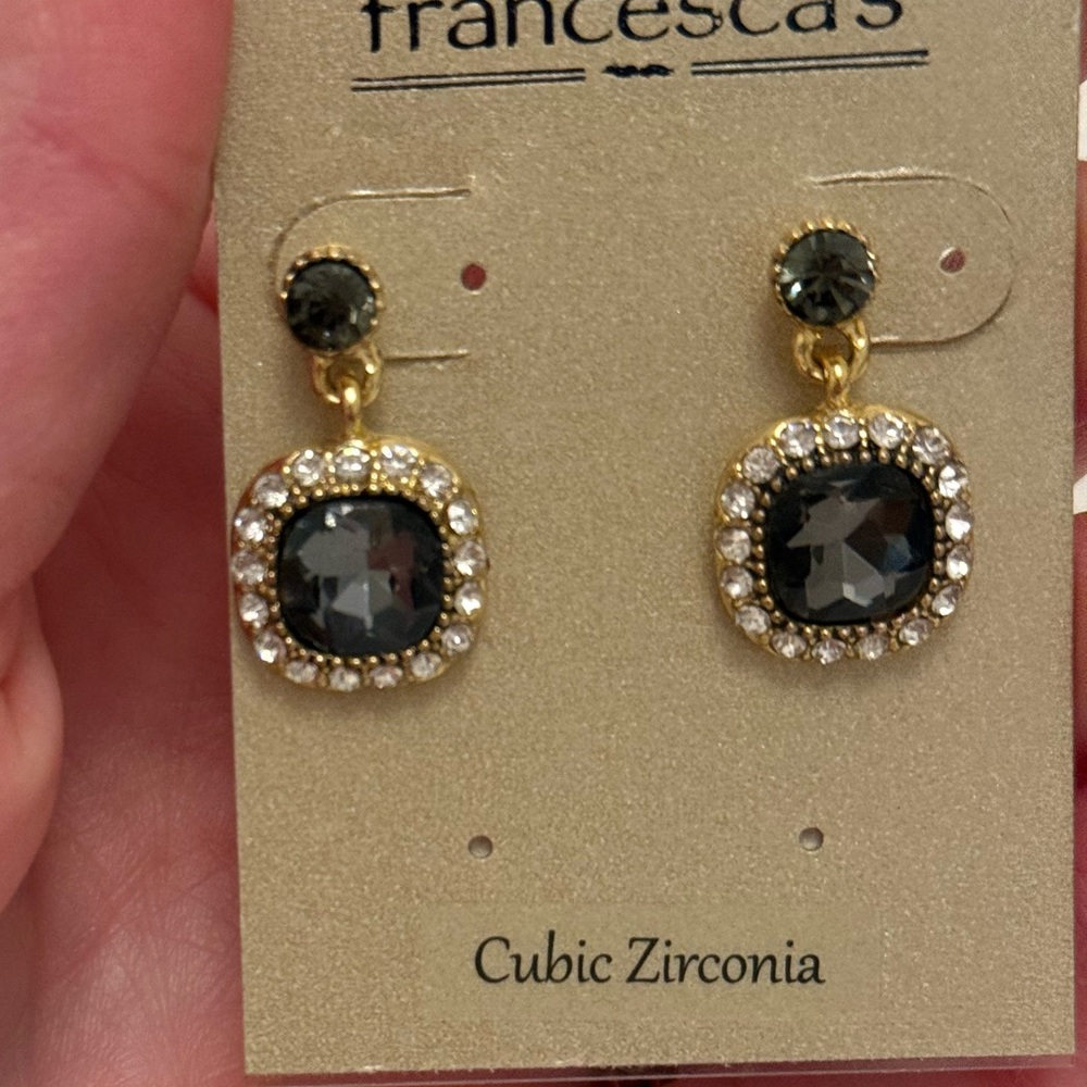Francesca’s Square CZ Filigree Drop Earrings – Gold/Crystal - Picture 5 of 6